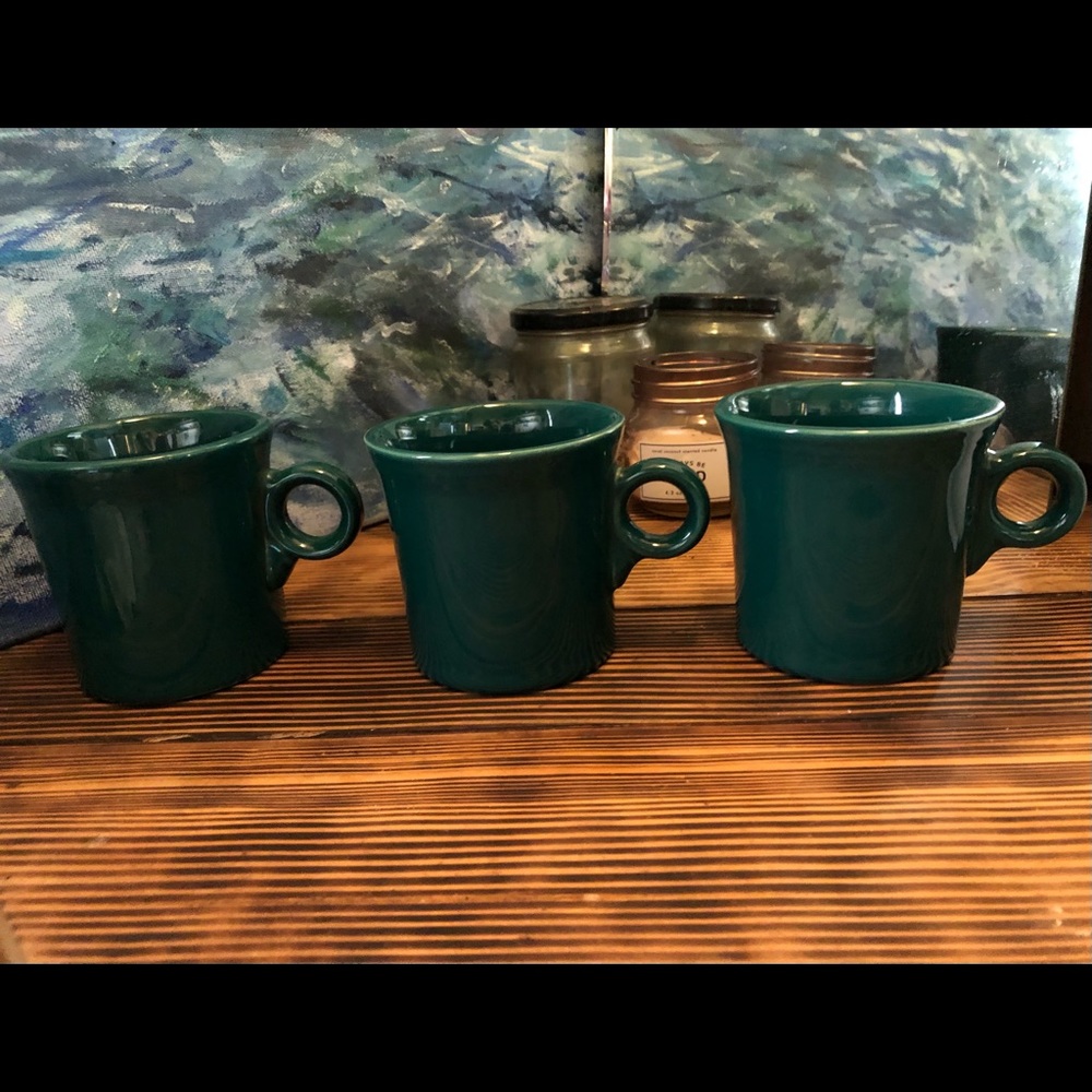 Vintage evergreen fiestaware mugs